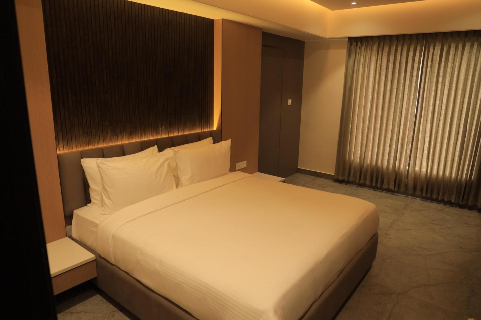 Vantara Suites Vellore Εξωτερικό φωτογραφία