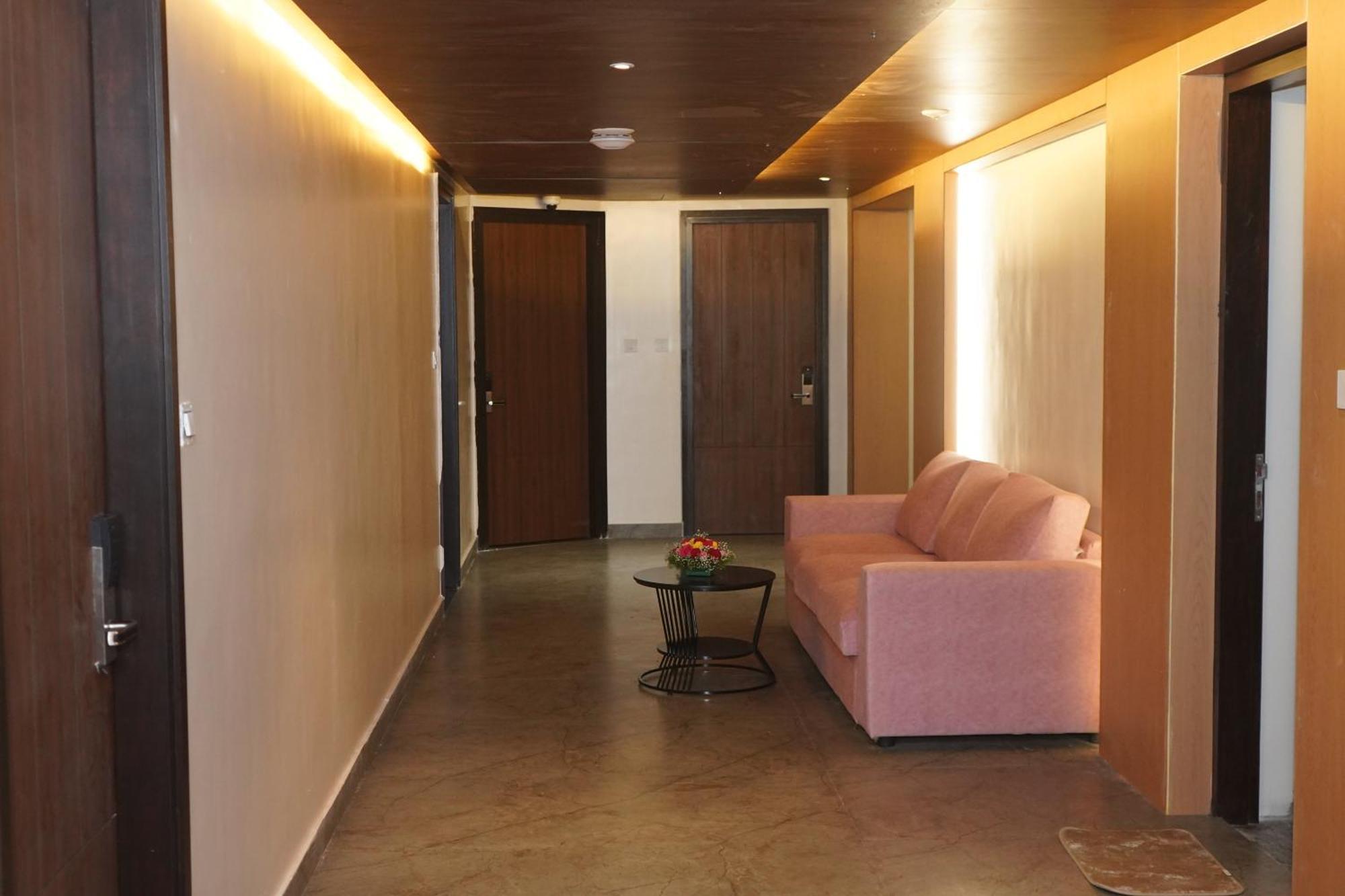 Vantara Suites Vellore Εξωτερικό φωτογραφία
